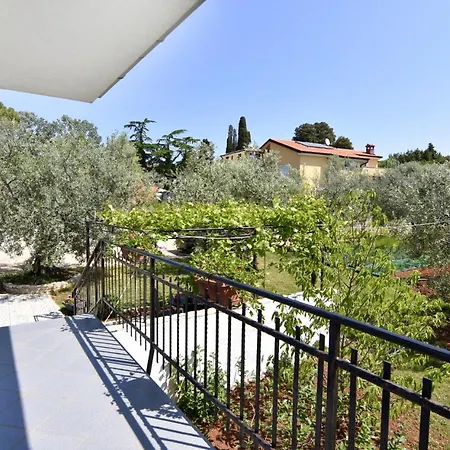 Apartment With A Parking Space Basanija, Umag - 20522 Savudrija