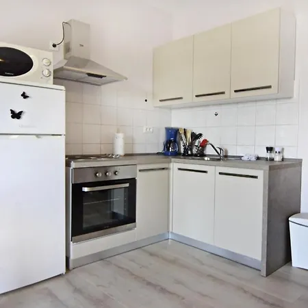With A Parking Space Basanija, Umag - 20522 Apartment